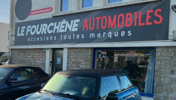 motorcycle rental Le Fourchêne Automobiles